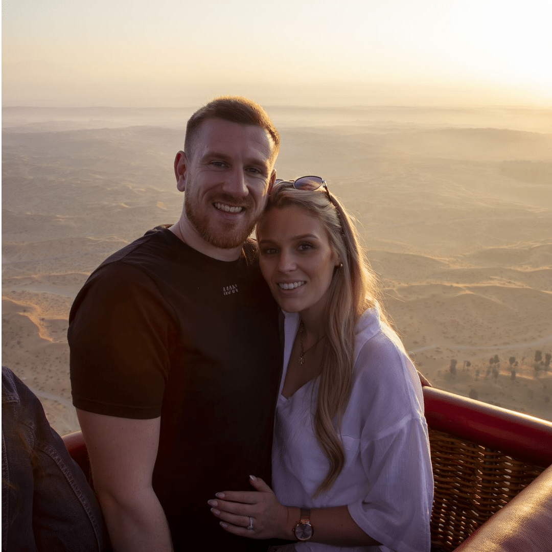 Private compartments are available for groups of up to 4 people